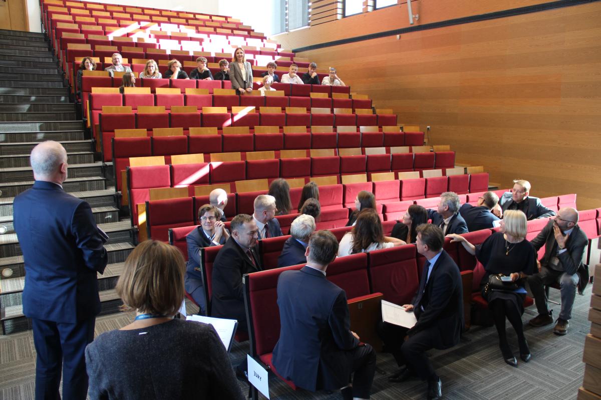 zaproszeni Goście prezentują Jury stanowisko dotyczące kazusu